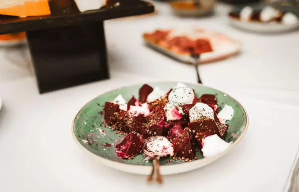 Beet With Mocarella Cheese And Peppers (Flip 2020)