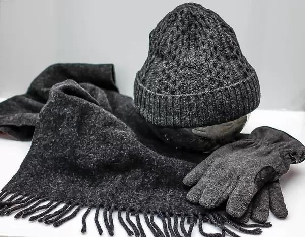 Bekleidung für die kalte Jahreszeit bei Schneewetter