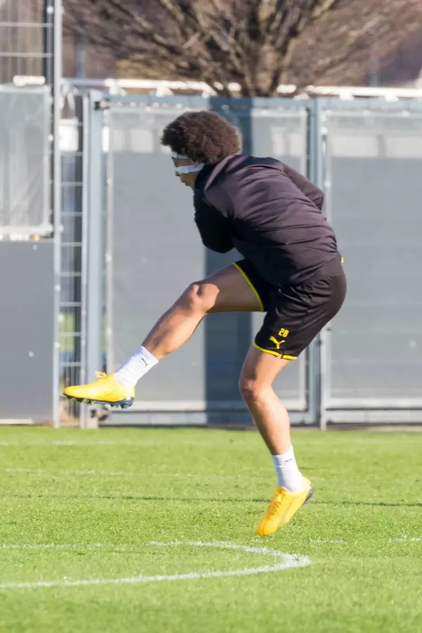 Belgian midfielder Axel Witsel in action during the Borussia Dortmund training