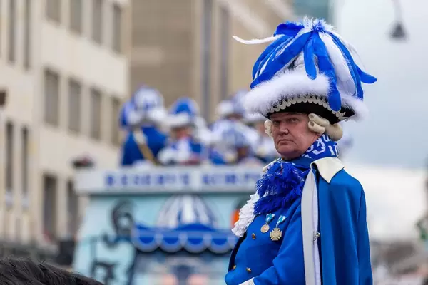 Berittener Blauer Funke beim Rosenmontagszug - Kölner Karneval 2018