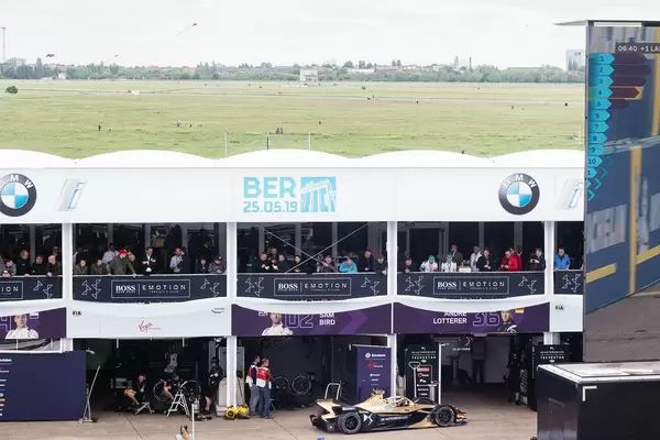 Berlin 2019 E-Prix: DS TECHEETAH car retires to garage