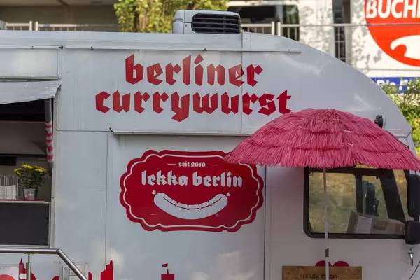 Berliner Currywurst food truck by Lekka Berlin