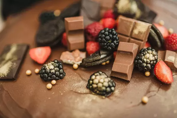 Berries, Chocolate, Oreos And Berries On Top Of A Cake (Flip 2019)