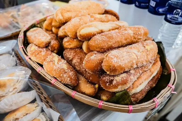 Bichokoy bread sprinkled with sugar