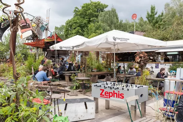 Biergarten im Odonien