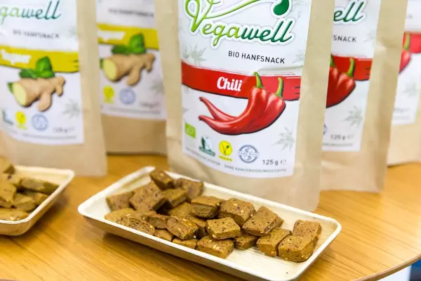 Bio-Hanfsnack mit Chili-Geschmack von Vegawell