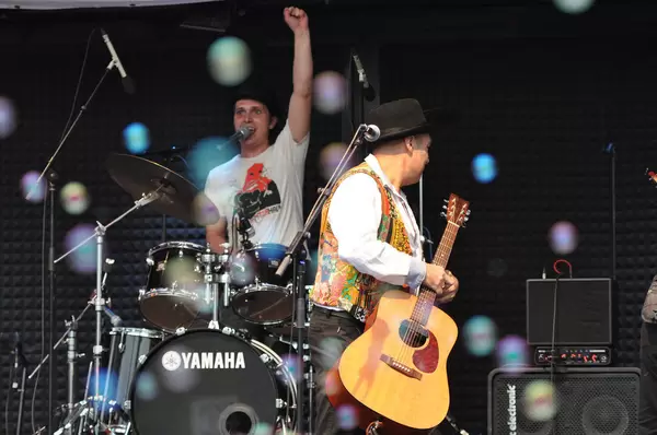 Birlikte: Zusammenstehen