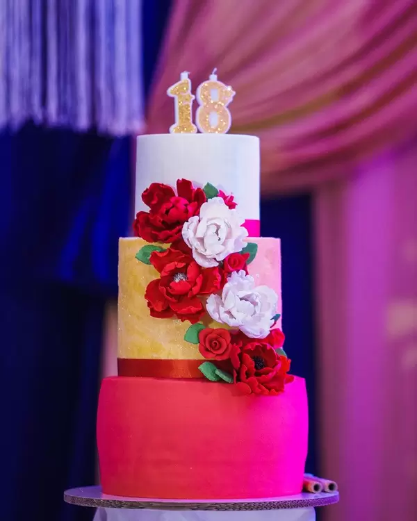 Birthday cake of the debutant