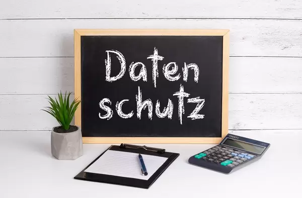 Blackboard with Datenschutz text