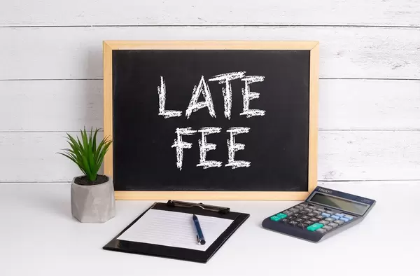 Blackboard with Late Fee text