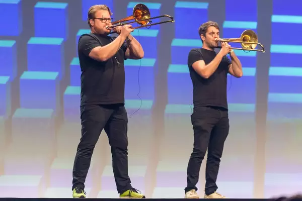 Blasmusik mit Posaunenspieler auf der Bühne im Internationalen Congress Center in München
