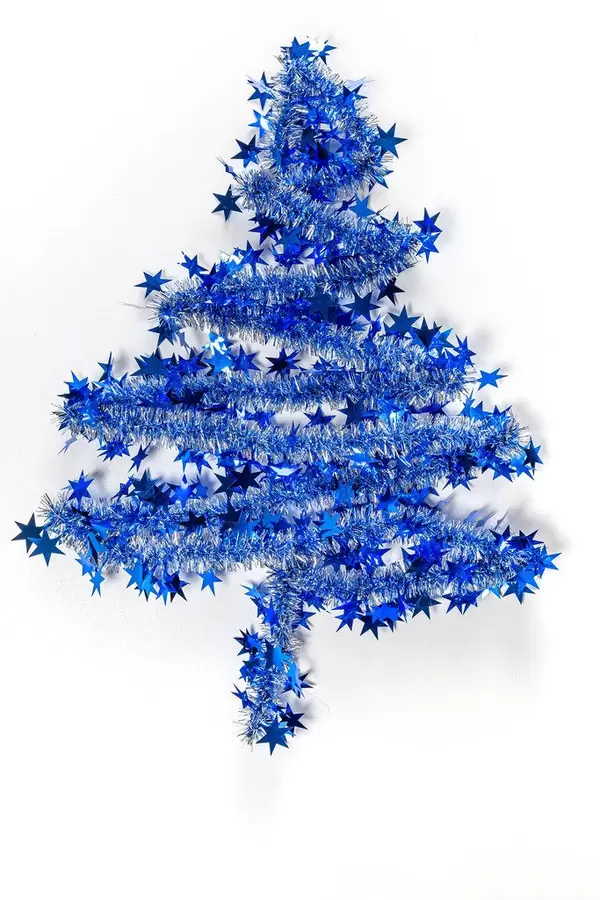 Blue christmas tree on white background (Flip 2019)