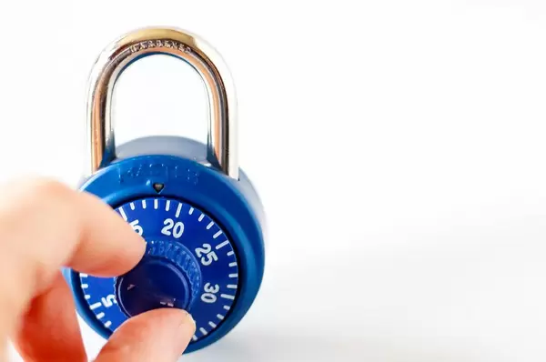 blue padlock