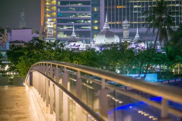 Blue Pond and Masjid Jamek Mosque at Night in Kuala Lumpur.ARW