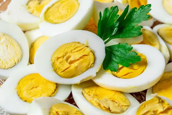 Boiled chicken eggs
