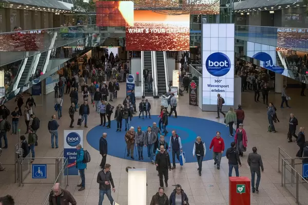 boot Düsseldorf 2017 Eingangshalle