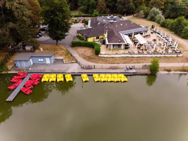 Bootsverleih und das Restaurant Haus am See