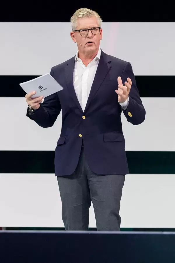 Börje Ekholm CEO von Ericsson auf der DigitalX in Köln auf der Bühne über 5G powered business