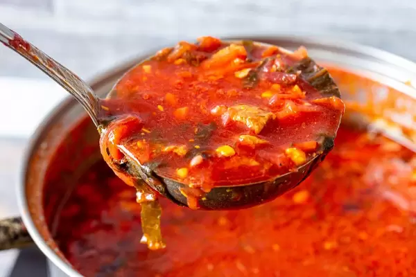 Borsch-a traditional Ukrainian soup of the ladle (Flip 2019)