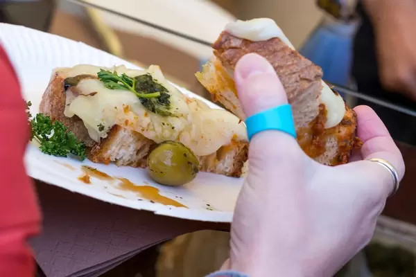 Bread with  Provolino Cheese and Pesto