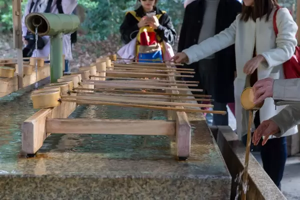 Brunnen mit Wasser zur Reinigung vor dem Gebet