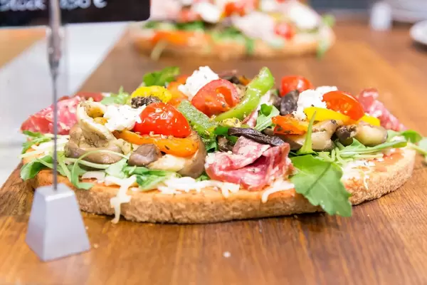 Bruschetta Speciale: jeden Tag eine neue leckere Kreation