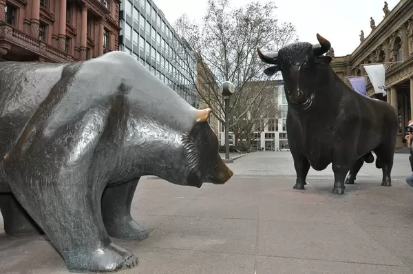 Bulle und Bär an der Börse Frankfurt