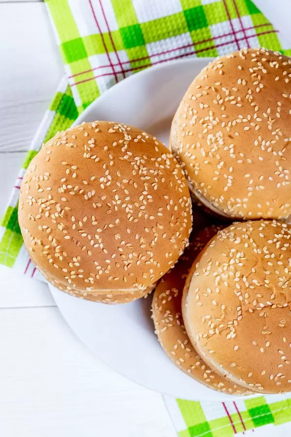 Bun for cooking burgers