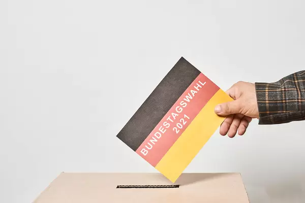 Bundestagswahl 2021 mit Flaggenfarben