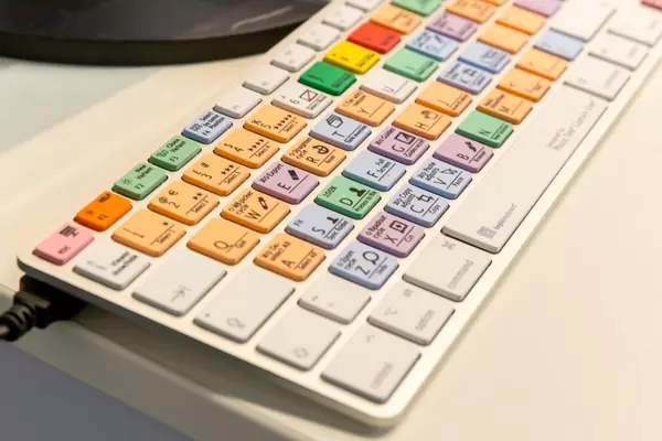 Bunte Apple Tastatur für Fotografen
