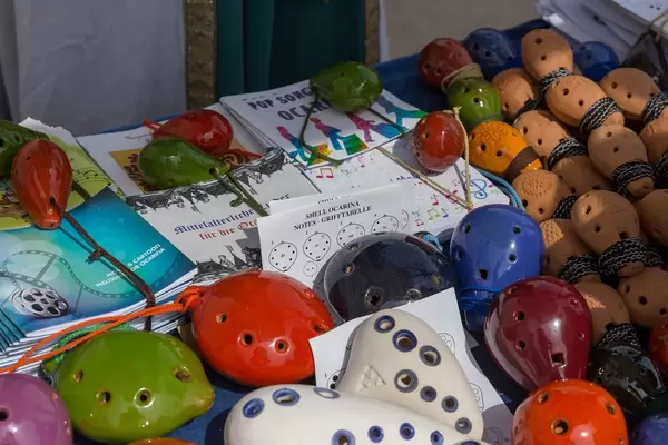 Bunte Okarinas aus The Legend of Zelda