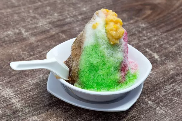 Bunter Nachtisch Ice Kachang in Chinatown