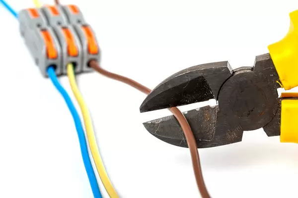 Cable cutters with wiring and a connector for the wires