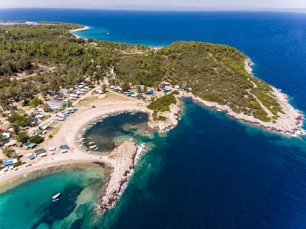 Campingplatz Camping Paliouri mit kleinem Bootshafen