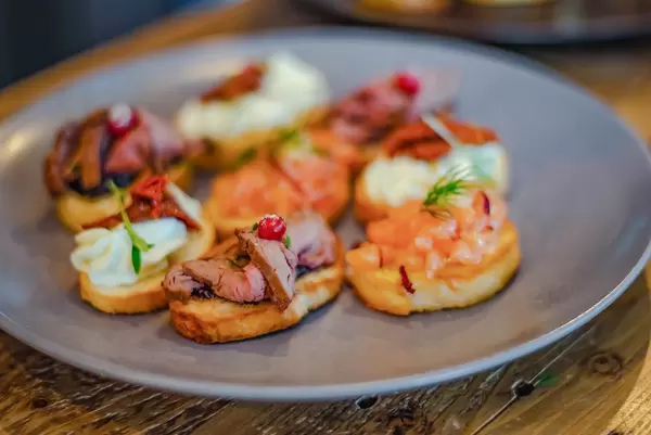 Canape fromsal,on, meat and cream (Flip 2019)