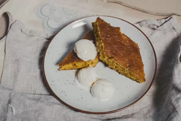 Carrot cake With Ice Cream (Flip 2019)