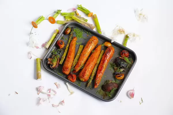 Carrots in a frying pan