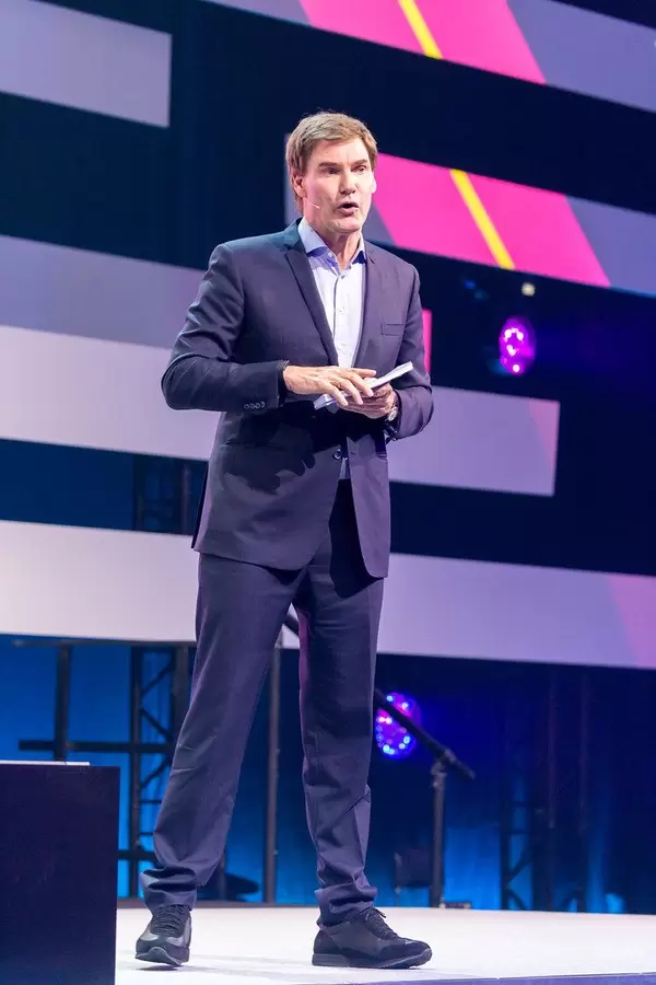 Carsten Maschmeyer, CEO of Maschmeyer Group and Investor on stage at Digital X 2019 in Cologne