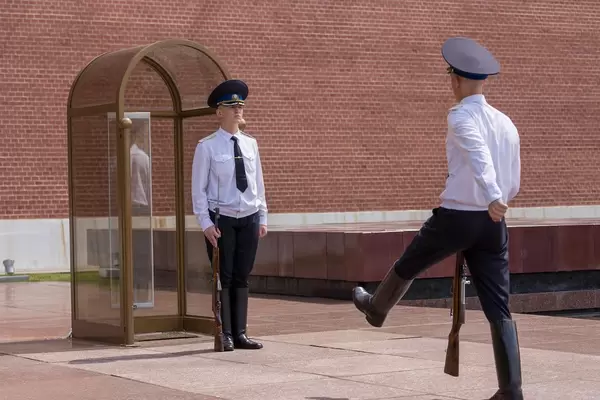 Changing of the guard at the Eternal Flame in Moscow Kremlin