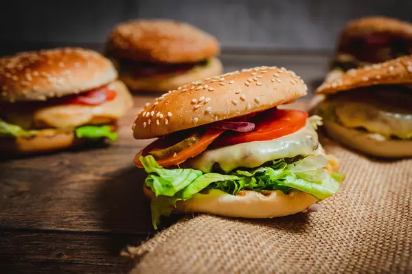 Cheese Beef Burger With Tomatoes,Red Onions