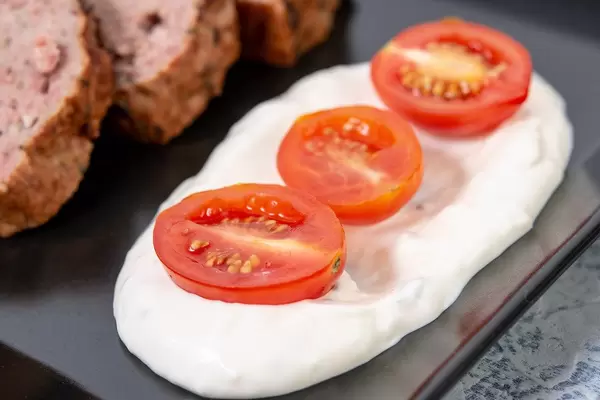 Cherry Tomatoes with Tartar sauce on the plate (Flip 2019)