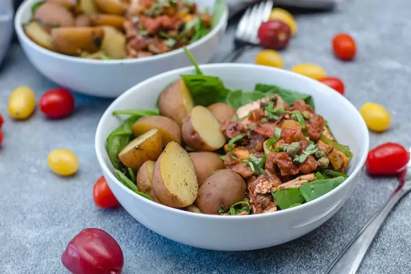 Chicken Carbonara with Spinach and Potatoes