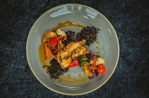 Chicken leg confit with mushroom sauce