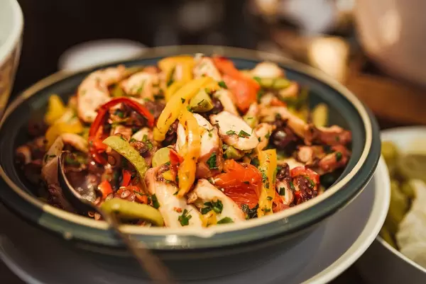 Chicken Paprica Salad With BBq Sauce (Flip 2019)