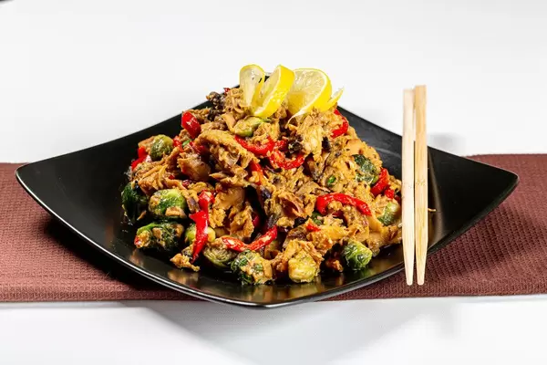 Chicken with vegetables in spicy sauce