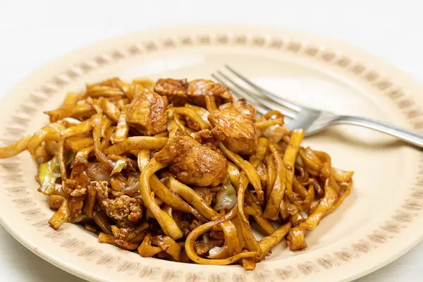 Chinese Food with Spaghetti and Chicken Meat