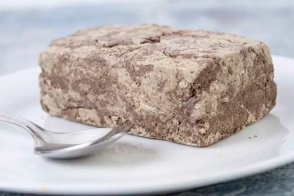 Chocolate and Vanilla Halva on the plate (Flip 2019)