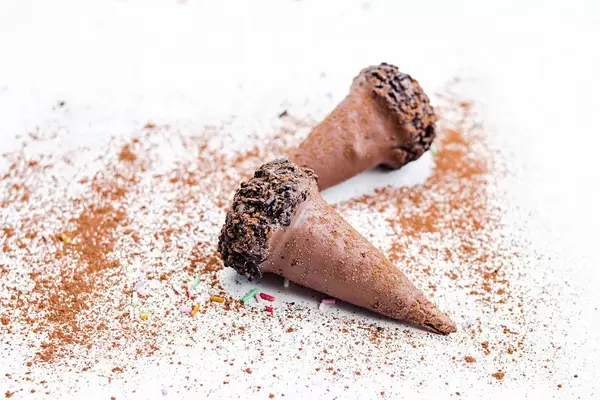 Chocolate filled cones