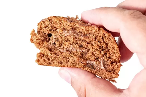 Chocolate Roll Cake in the hand (Flip 2019)