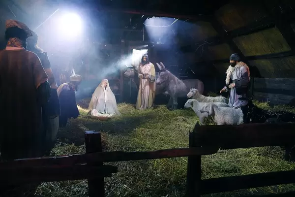 Christliche Traditionen: Weihnachtskrippe